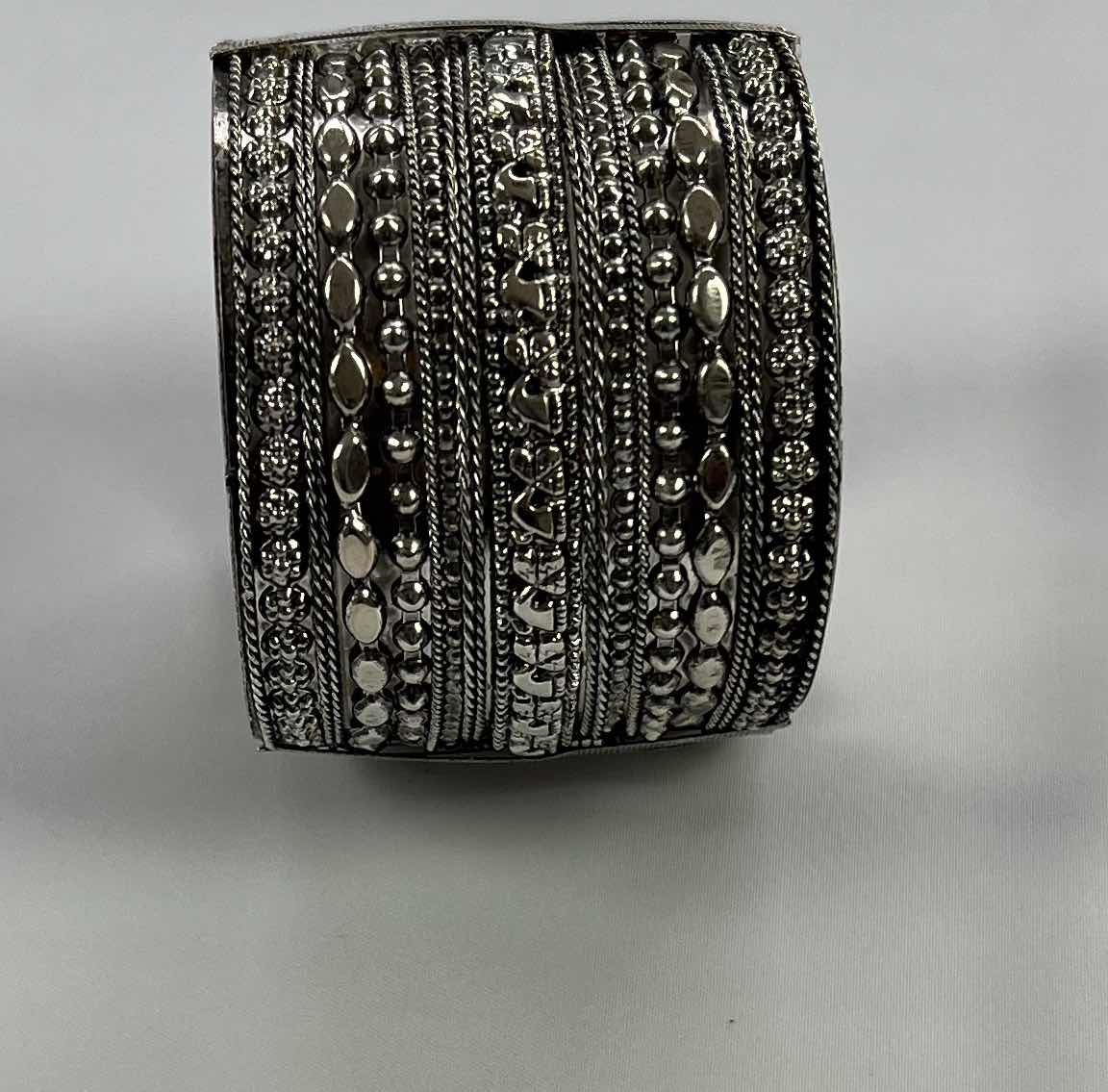 kada Antique Bangles cuff 2 kada Antique Bangles cuff 2